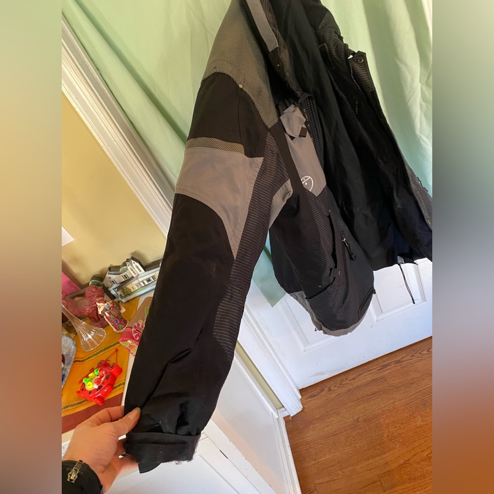 The north face steep tech super rare 550 down jacket Men’s large black gray